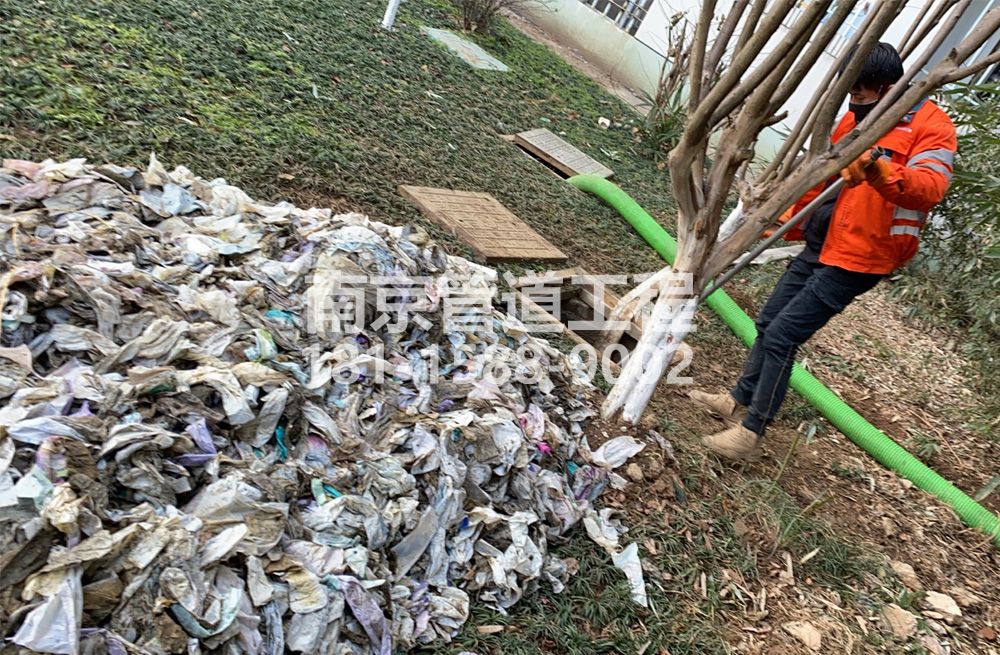 315亚东化粪池垃圾清理